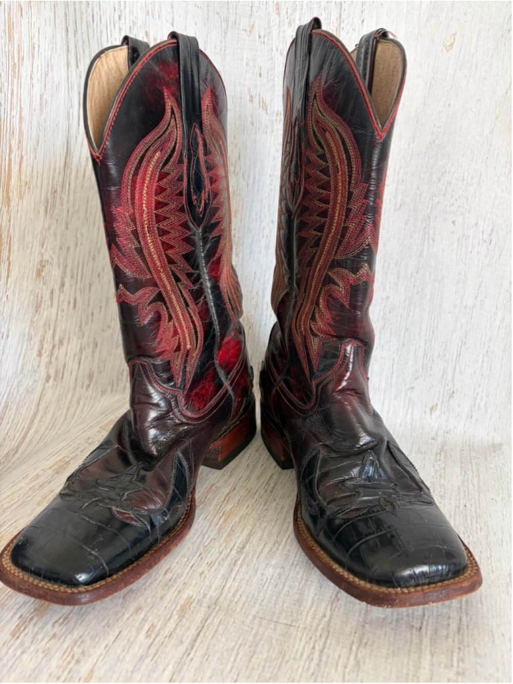 Women's Ferrini Black & Red Cowboy & Western Boots 8.5